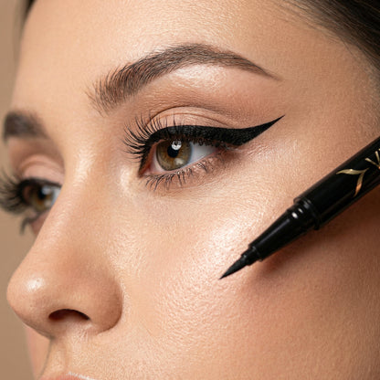 Vivyra 2-in-1 Eyeliner & Lash Glue